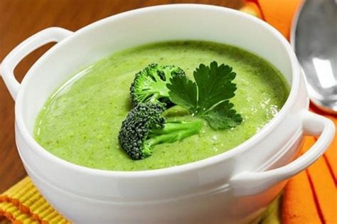 Sütlü brokoli çorbasının tarifi